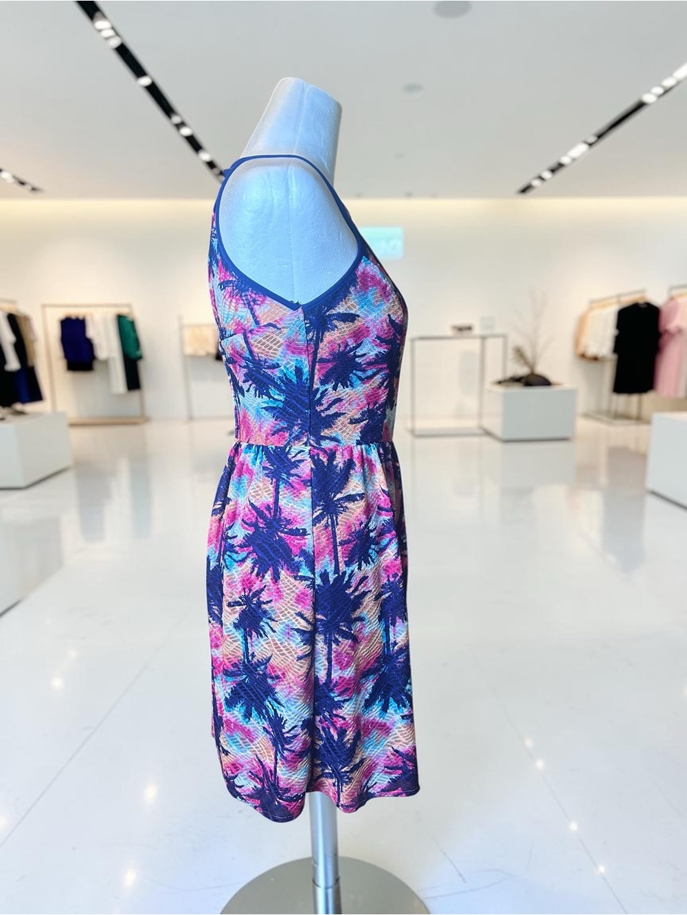 City Triangle XS Halter Fit & Flare Dress Floral Lined Back Zip Summer - Picture 7 of 12